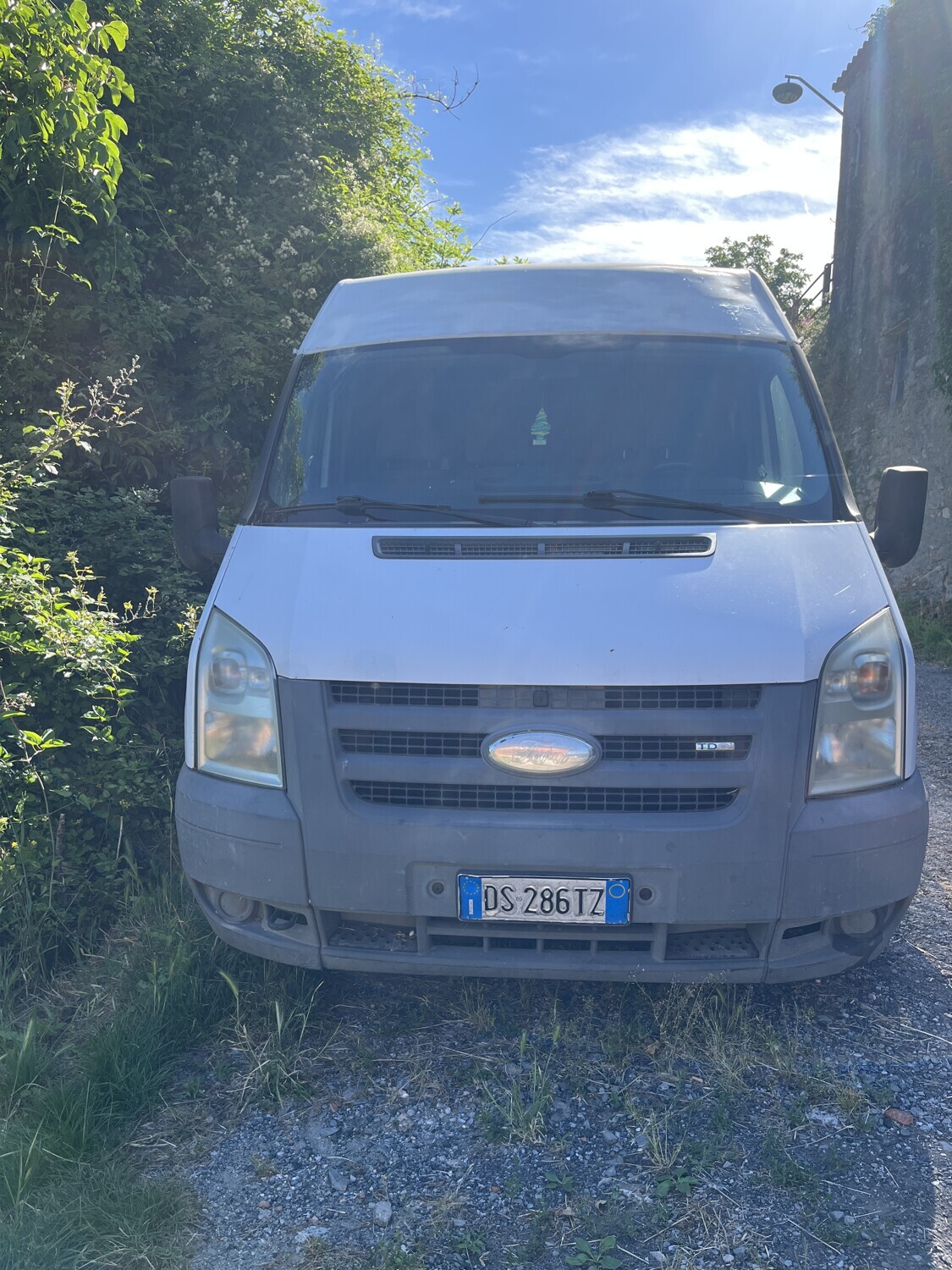 Automezzi Commerciali – Il lotto comprende un autocarro Ford Transit, alimentazione… — foto 3