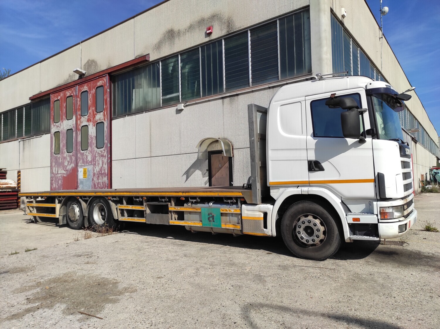 Automezzi Commerciali – Il lotto comprende un autocarro Scania R124 GA usato, targato… — foto 3