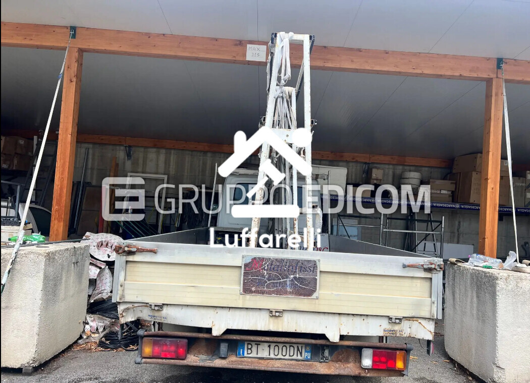 Attrezzature Varie – Il lotto unico comprende attrezzature, macchinari e accessori… — foto 4