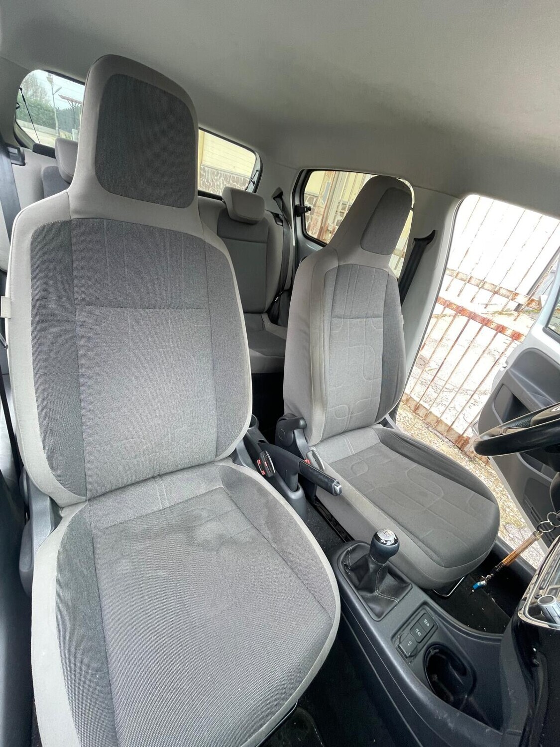 Autovetture – Lotto costituito da un'autovettura Volkswagen Up, con… — foto 3