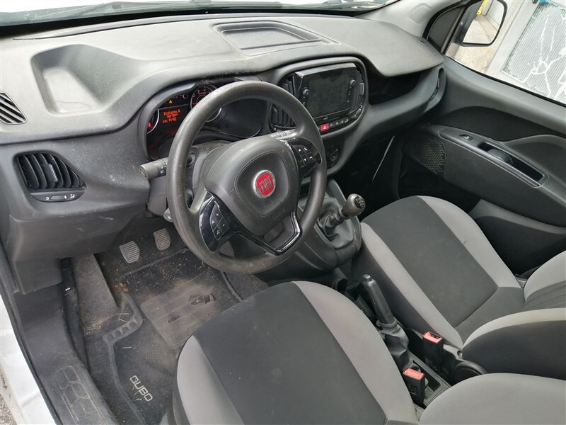 Automezzi Commerciali – Il lotto comprende un autocarro Fiat Doblò, anno di prima… — foto 5