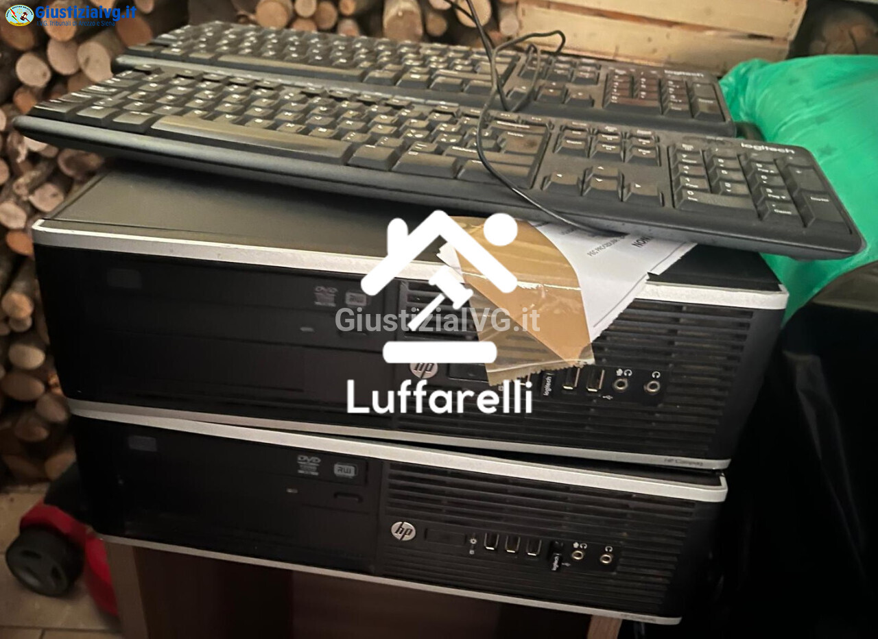 Mobili E Arredo Per Ufficio – Il lotto comprende arredi e attrezzature per ufficio: una… — foto 9