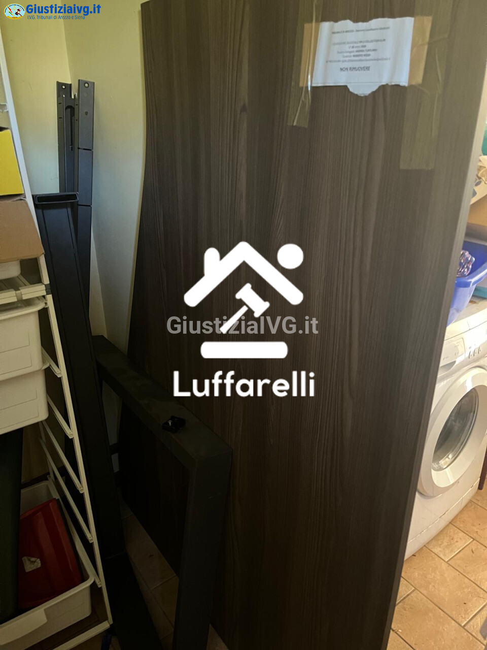Mobili E Arredo Per Ufficio – Il lotto comprende arredi e attrezzature per ufficio: una… — foto 2