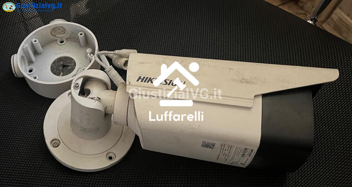 Mobili E Arredo Per Ufficio – Il lotto comprende arredi e attrezzature per ufficio: una… — foto 7