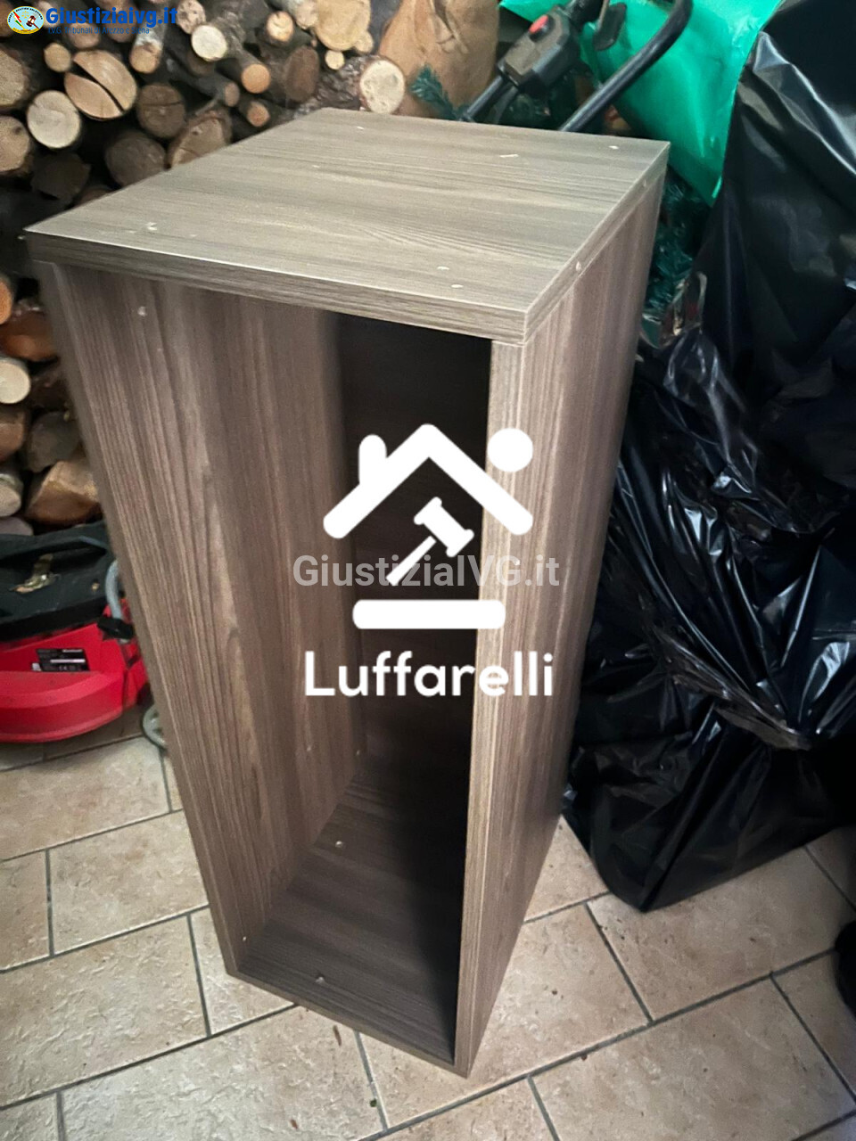 Mobili E Arredo Per Ufficio – Il lotto comprende arredi e attrezzature per ufficio: una… — foto 3