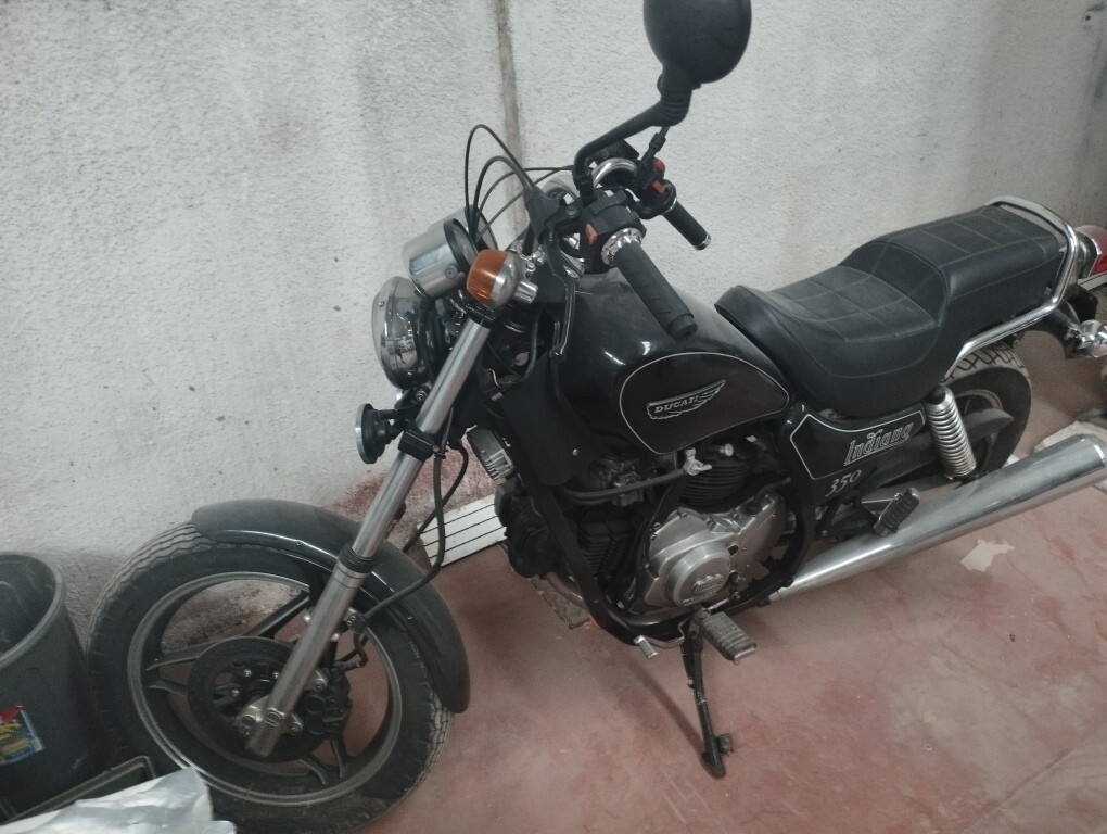 Motoveicolo O Ciclomotore – Il lotto comprende un motociclo Ducati Indiana 350, anno di… — foto 4