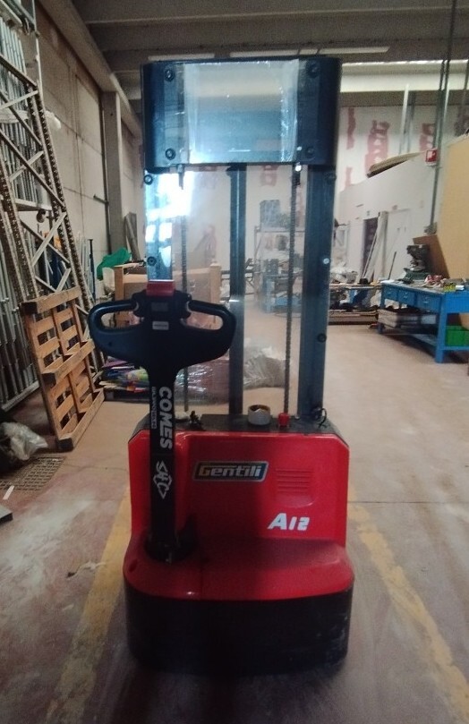 Apparecchi Di Sollevamento – Il lotto comprende un transpallet elettrico di marca Hangcha… — foto 2