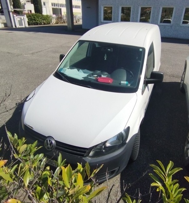 Automezzi Commerciali – Il lotto comprende un autocarro Volkswagen Caddy, immatricolato… — foto 2