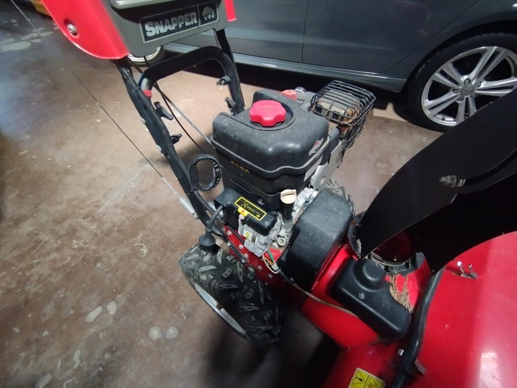 Attrezzature Ed Utensili – Il lotto comprende una turbina spazzaneve, marca Snapper… — foto 6