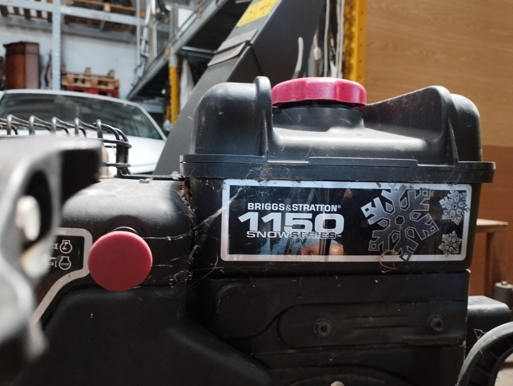 Attrezzature Ed Utensili – Il lotto comprende una turbina spazzaneve, marca Snapper… — foto 9