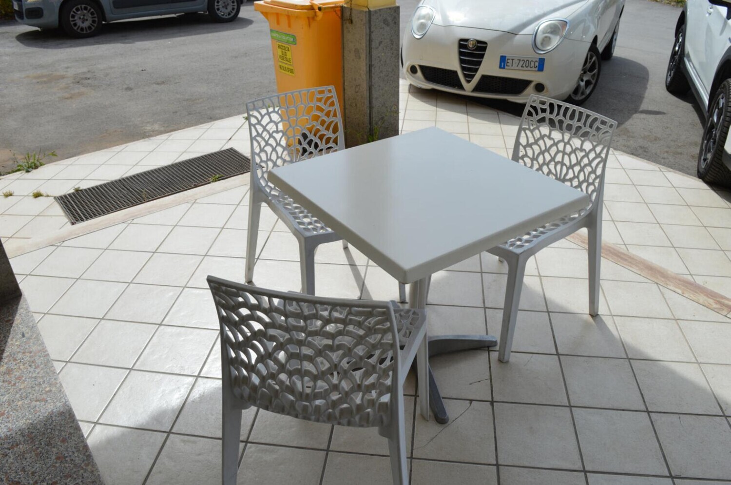 Attrezzature Ed Utensili – Il lotto comprende attrezzature e arredi per attività di… — foto 6