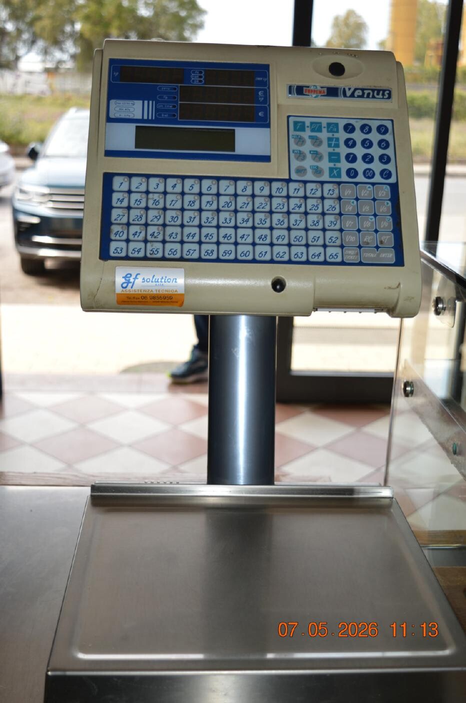 Attrezzature Ed Utensili – Il lotto comprende attrezzature e arredi per attività di… — foto 9
