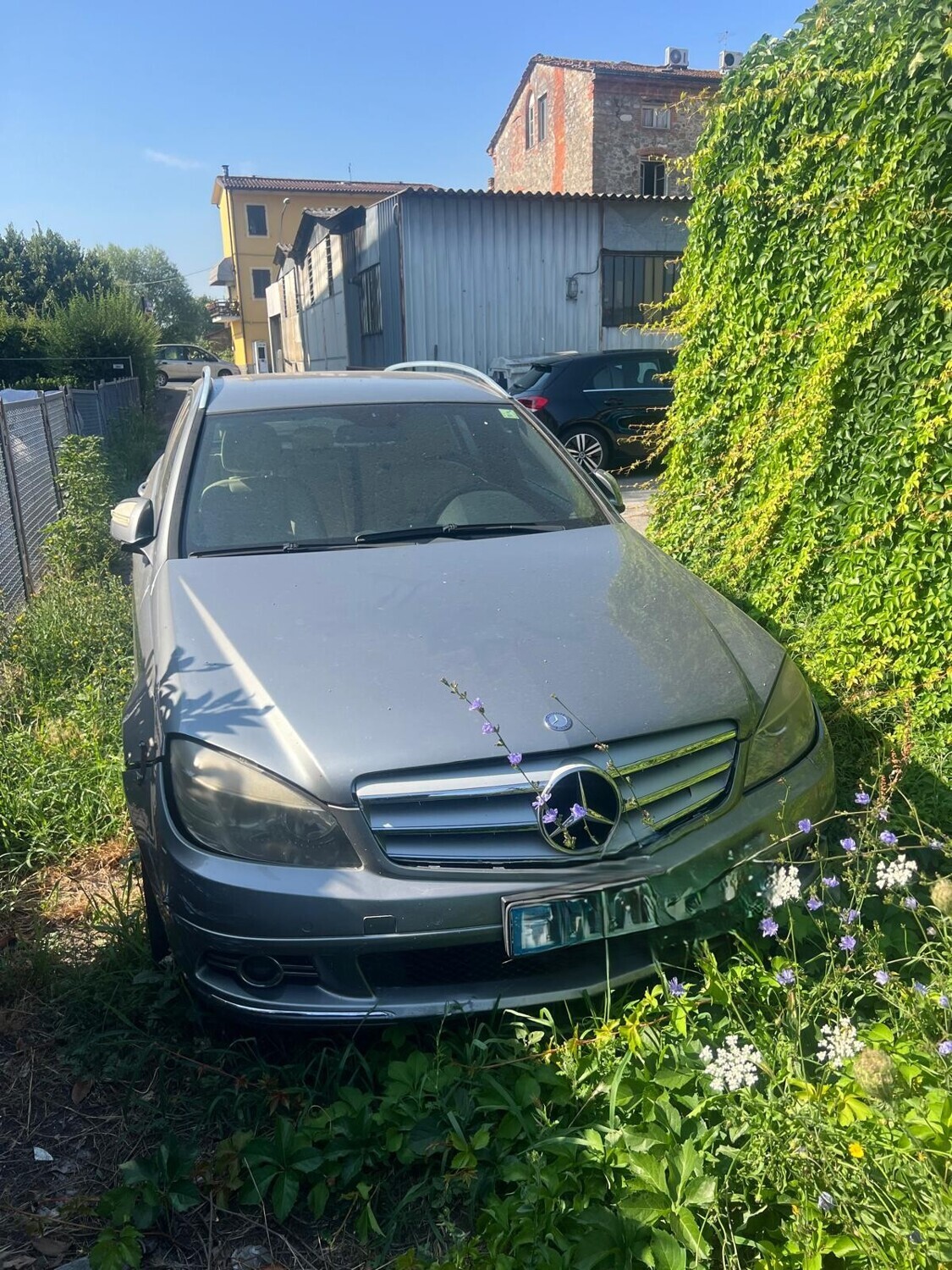 Autovetture – Il lotto comprende un'autovettura Mercedes Benz modello C220. — foto 3