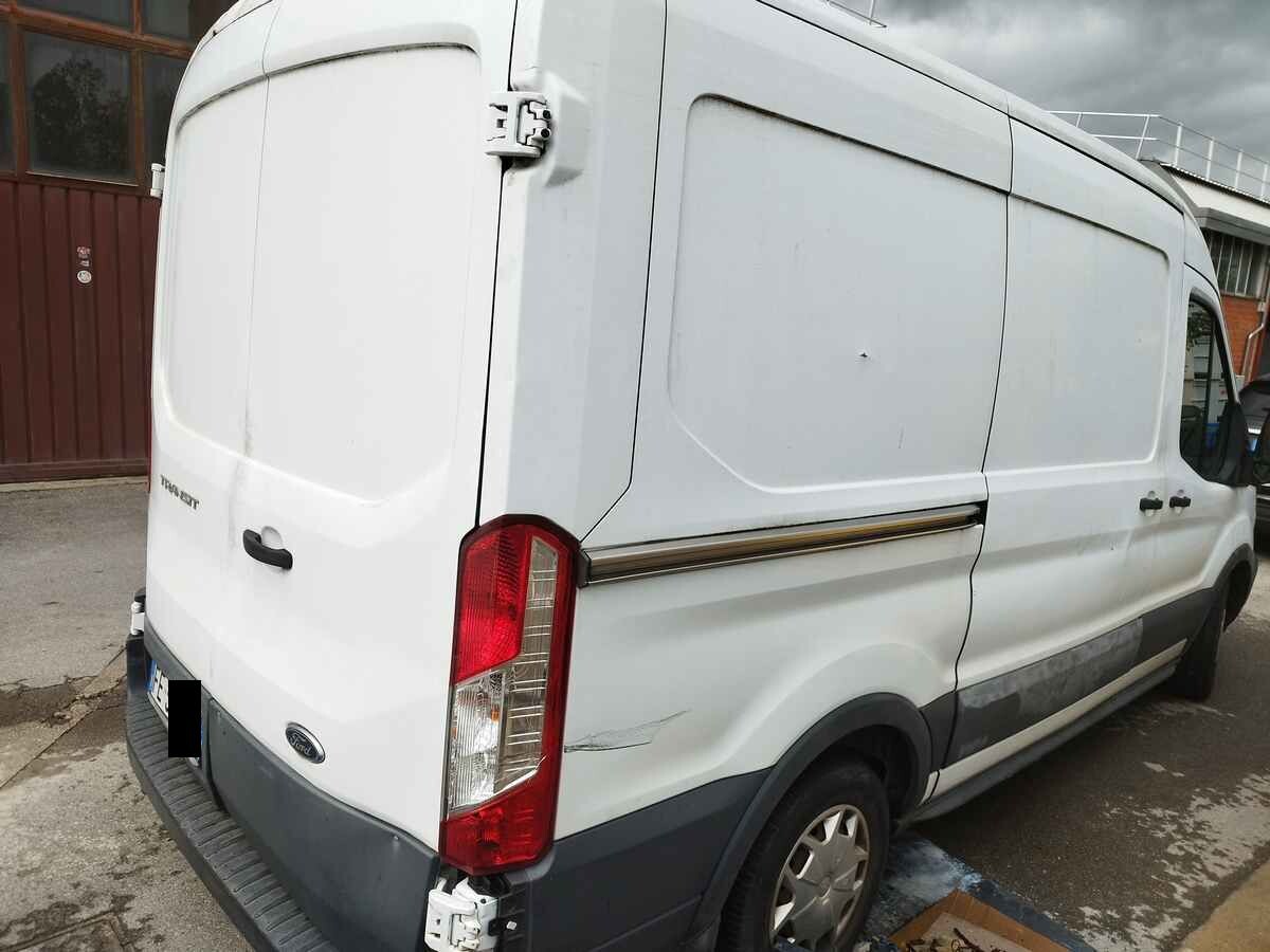 Autocarro Ford Transit — foto 2