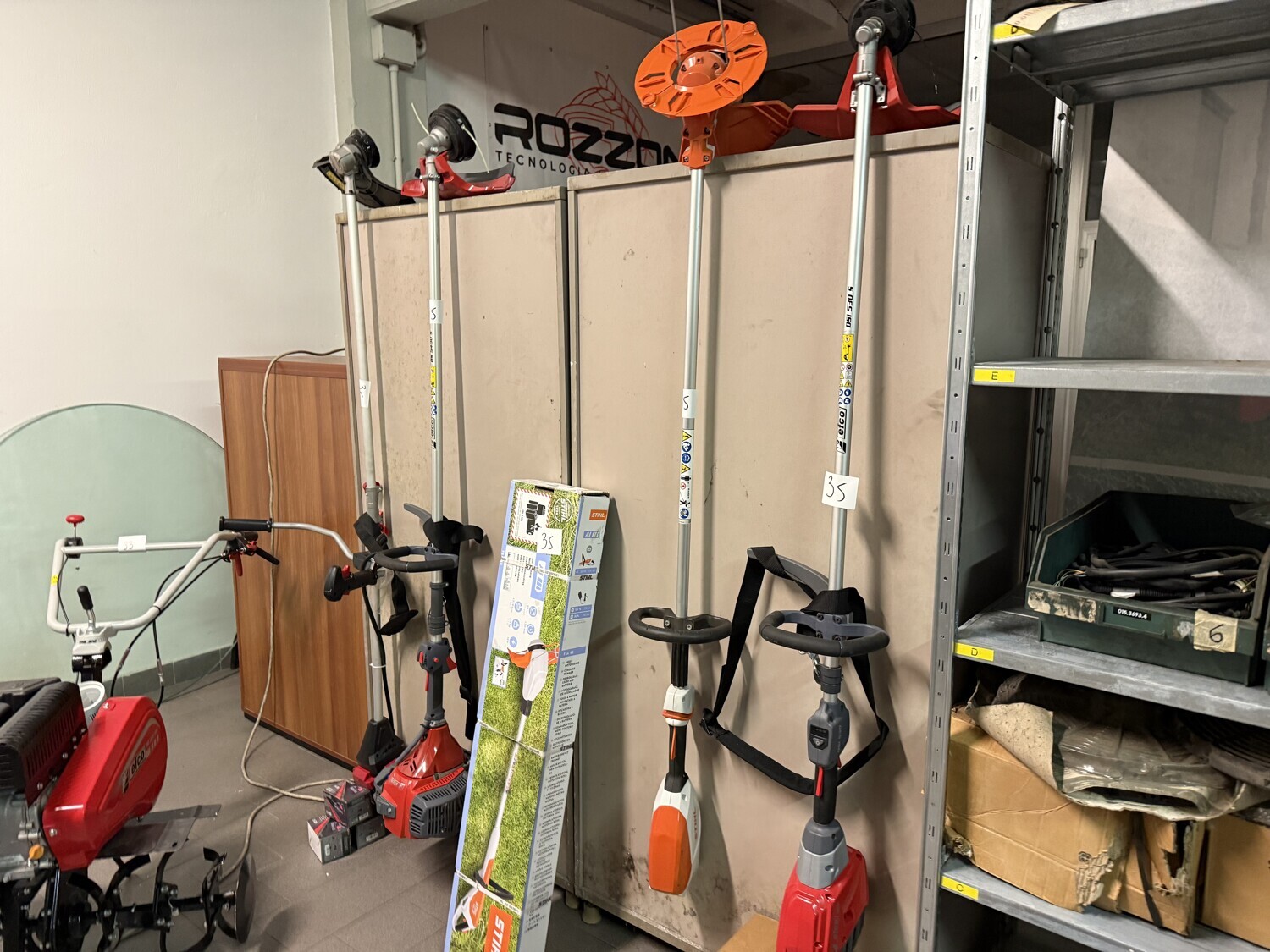 Macchinari, attrezzi e ricambi per giardinaggio con motocarriola Dunsch — foto 6
