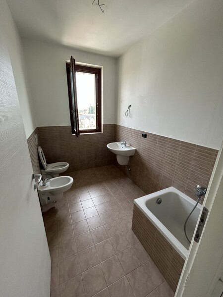 APPARTAMENTO VIA PAPA GIOVANNI PAOLO II - LOMAZZO — foto 4