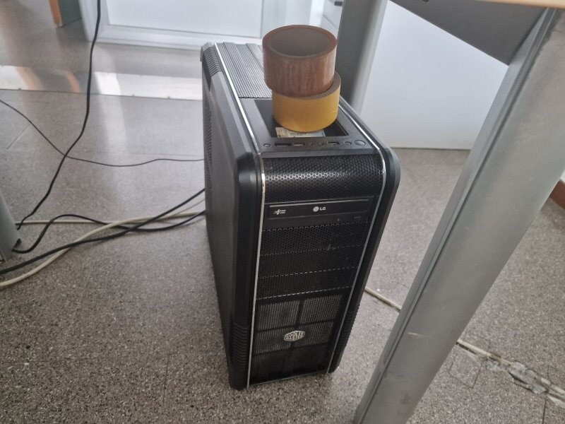 Beni mobili e arredi di un ufficio — foto 5