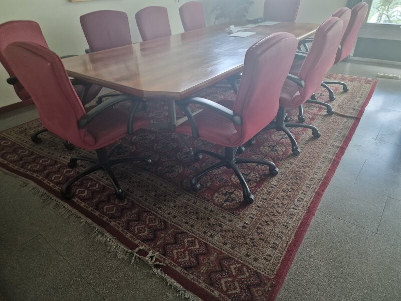 Beni mobili e arredi per ufficio — foto 2