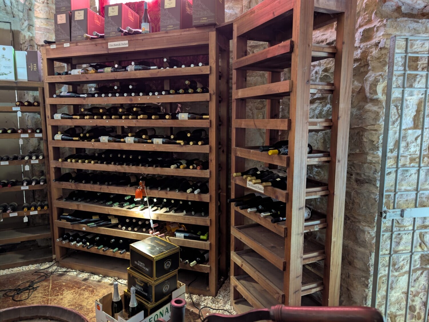 Oltre 1.600 bottiglie di vini italiani ed esteri e Champagne — foto 4