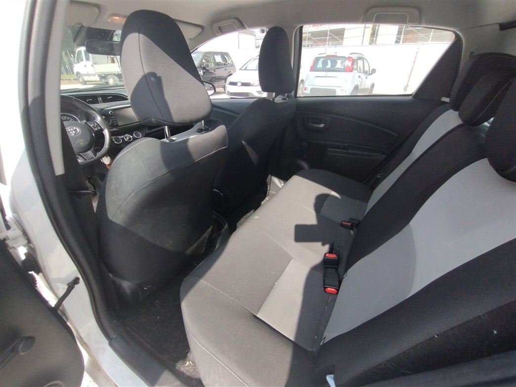 Toyota Yaris benzina 2018, 105.552 km — foto 7