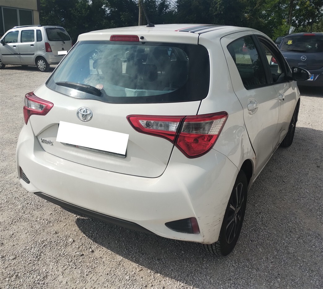 Toyota Yaris benzina 2018, 105.552 km — foto 4