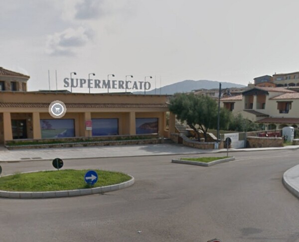 NEGOZIO O LOCALE COMMERCIALE VIA DEI GLADIOLI - OLBIA — foto 9