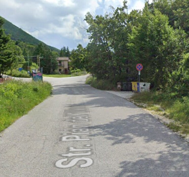 Immagine di ALBERGO IN LOCALITA’ PIAN DELL’ELMO – APIRO (MC)