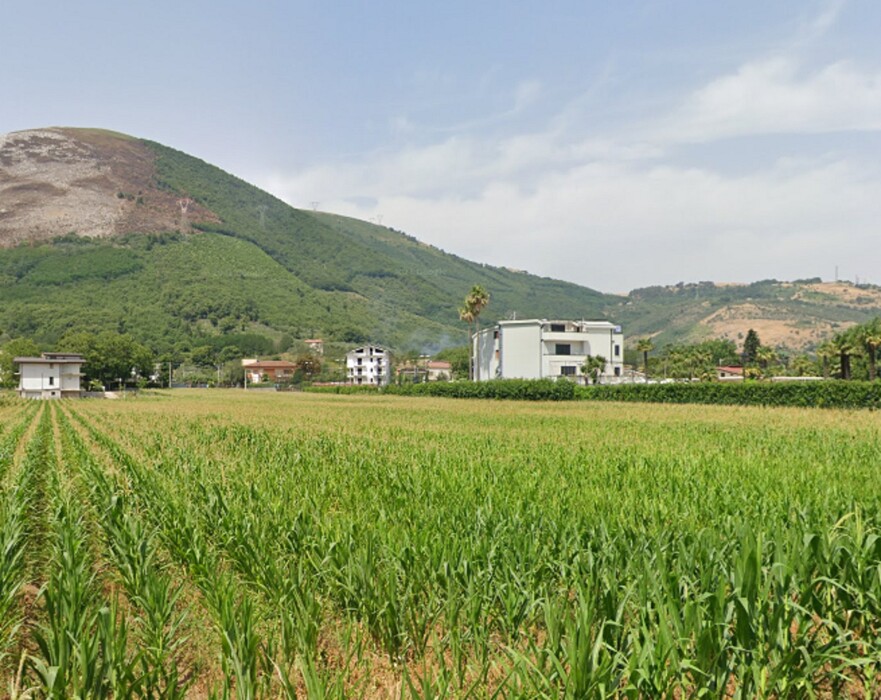 Immagine di TERRENO ZONA ASI – AIROLA