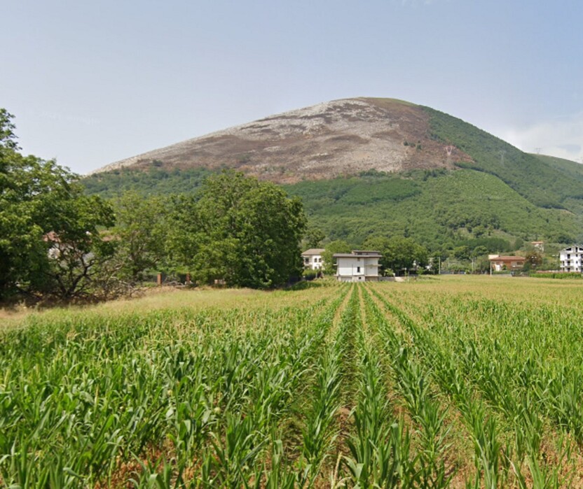 Immagine di TERRENO ZONA ASI – AIROLA