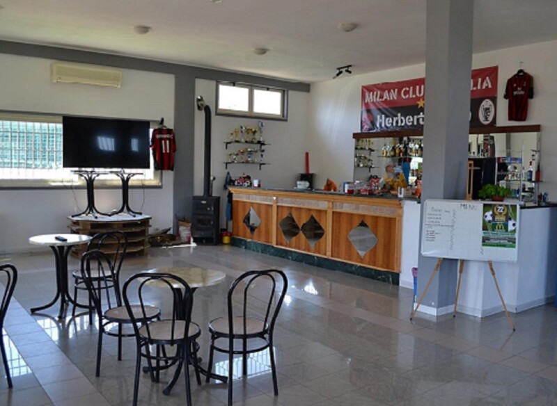 Immagine di TENUTA SPORTIVA VIA DELLE VALLI – APRILIA (LT)