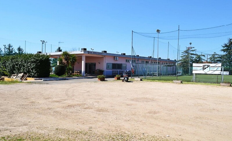 Immagine di TENUTA SPORTIVA VIA DELLE VALLI – APRILIA (LT)