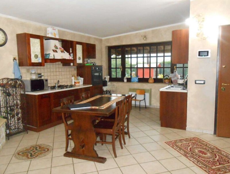 Immagine di VILLINO VIA COLLE SANTO STEFANO – VALMONTONE (RM)