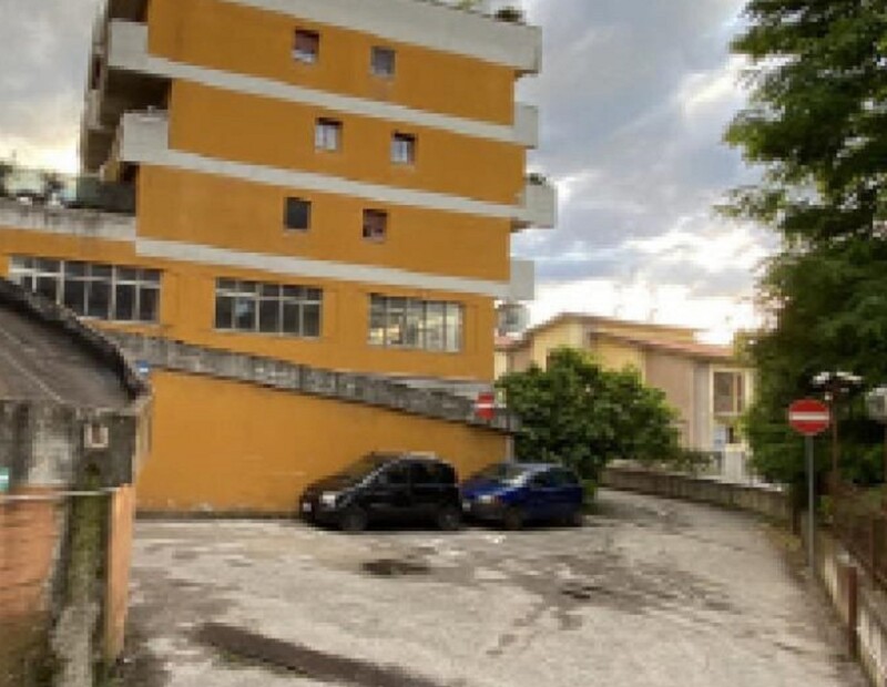 Immagine di LOCALI COMMERCIALI VIA DON BOSCO –  FOLIGNANO (AP)