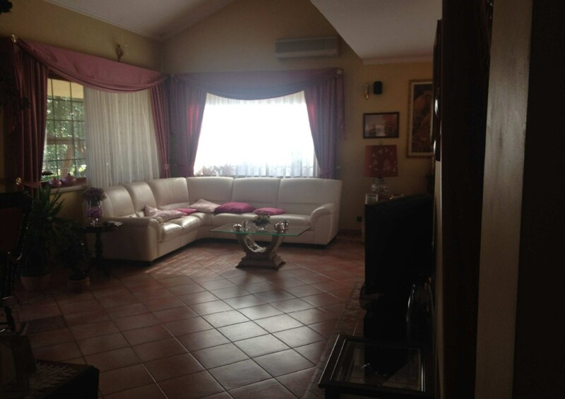 Immagine di VILLA VIA PONTE DEL COLLE ARTENA (RM)