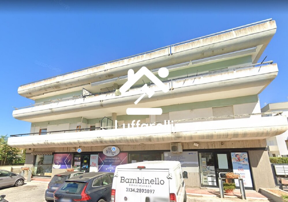 Immagine di NEGOZIO IN VIA BENGASI – ANZIO (RM)