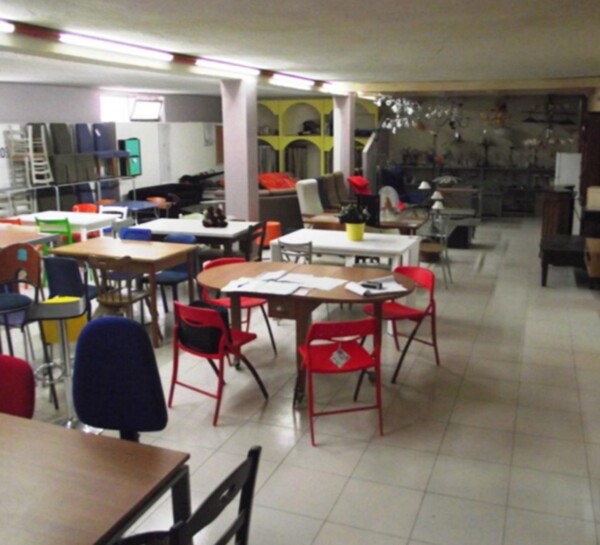 CAPANNONE VIA FLAMINIA - GUALDO TADINO  (PG) — foto 9
