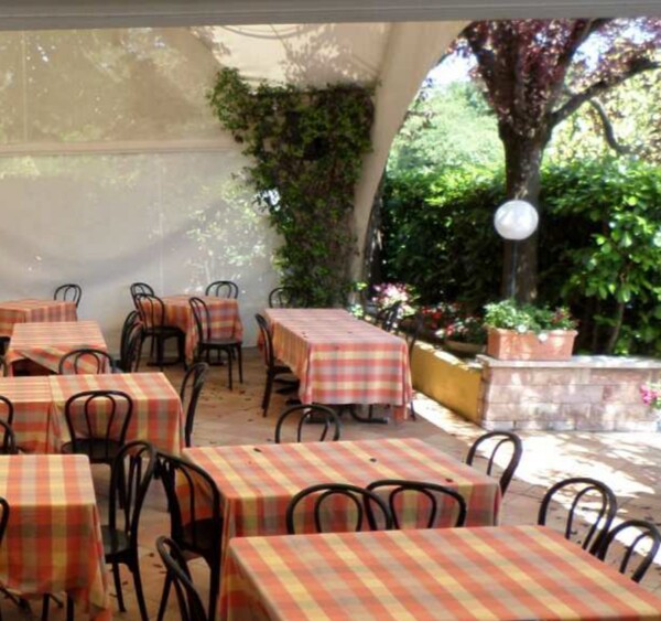 NEGOZIO O LOCALE COMMERCIALE FRAZIONE VILLA S. FAUSTINO - MASSA MARTANA — foto 5