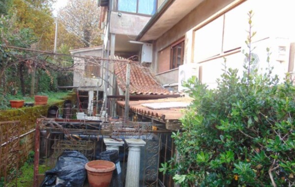 NEGOZIO O LOCALE COMMERCIALE VIA MAREMMANA III - MONTE COMPATRI — foto 7