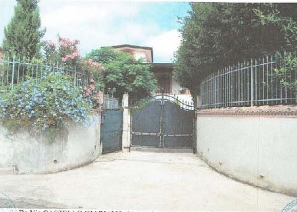 Immagine di VILLA VIA CASTELLO D’ARIANO – LARIANO (RM)