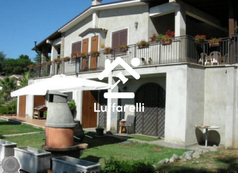 Immagine di CASA / VILLA VIA COLLE FONTANA – LARIANO