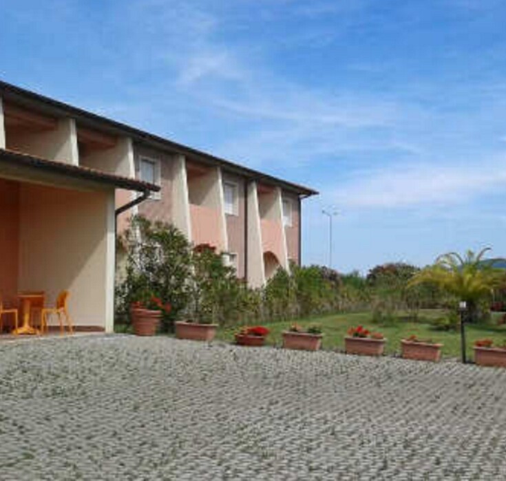 Immagine di ATTIVITÀ RICETTIVE / SCOPO COMMERCIALE LOCALITÀ LE STRILLAIE – PRINCIPINA A MARE – GROSSETO