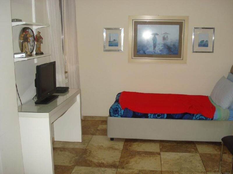 Immagine di VILLA VIA GUSTAVO GIOVANNONI – TOR DE CENCI (RM)