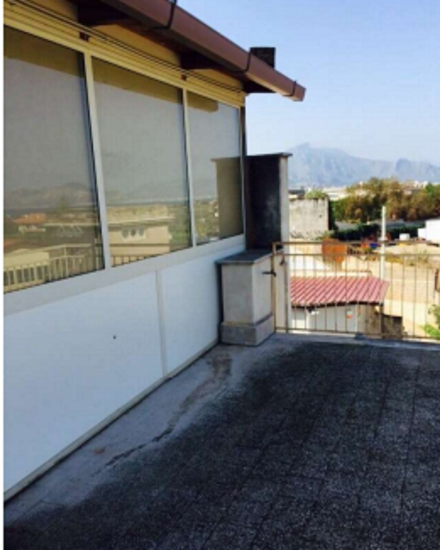 Immagine di IMMOBILE IN STRADA STATALE  BAGHERIA (PA)