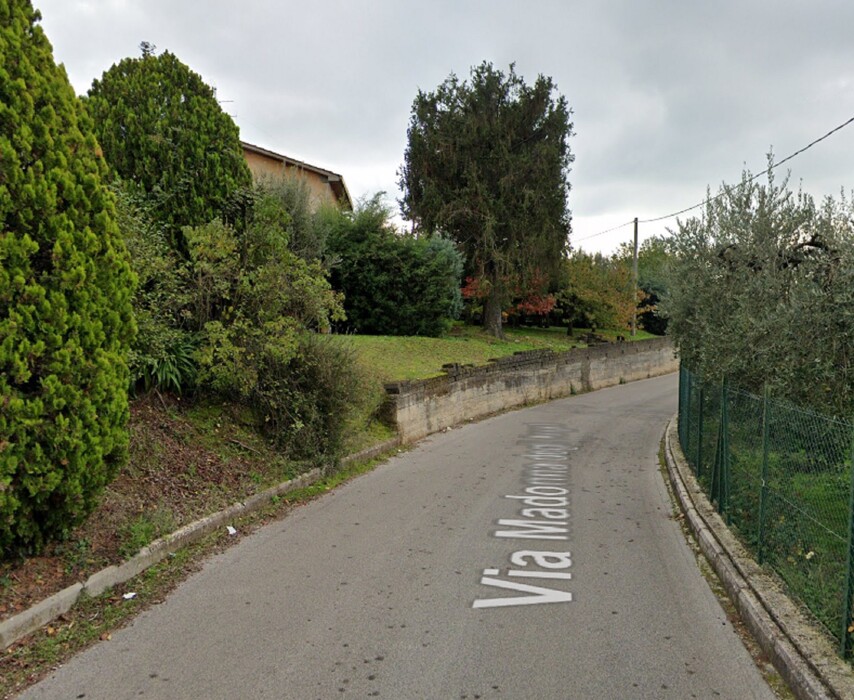 Immagine di DEPOSITO / MAGAZZINO VIA COLLE CALDARA – VELLETRI