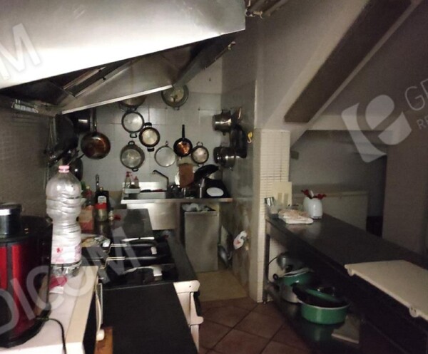 LOCALE COMMERCIALE, CASTROCIELO (FR) — foto 8