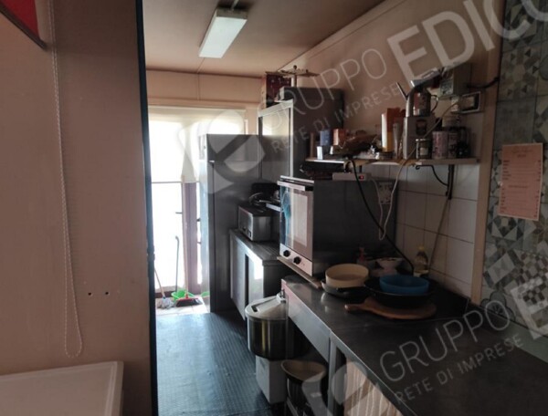 LOCALE COMMERCIALE, CASTROCIELO (FR) — foto 7