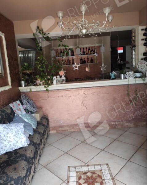 LOCALE COMMERCIALE, CASTROCIELO (FR) — foto 3