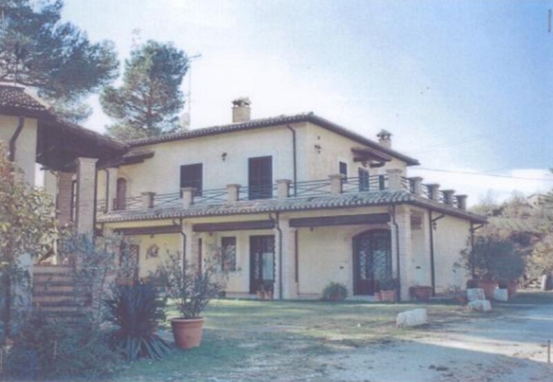 Immagine di APPARTAMENTI VIA LATINA – VACONE (RI)