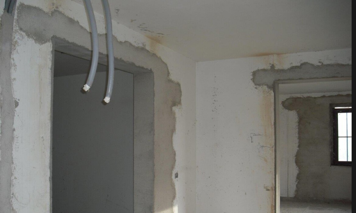 Immagine di FABBRICATO E TERRENO VIA QUERCIABELLA – SENIGALLIA (AN)