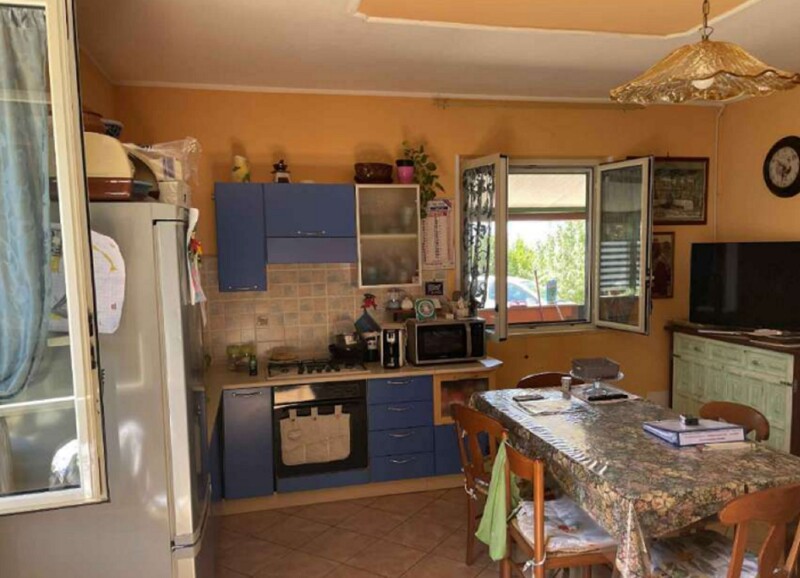 Immagine di VILLA VIA P. IL VECCHIO 86, CISTERNA DI LATINA, LT